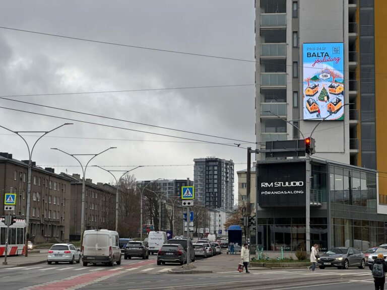 DScreens-ParnuMnt110Led-1