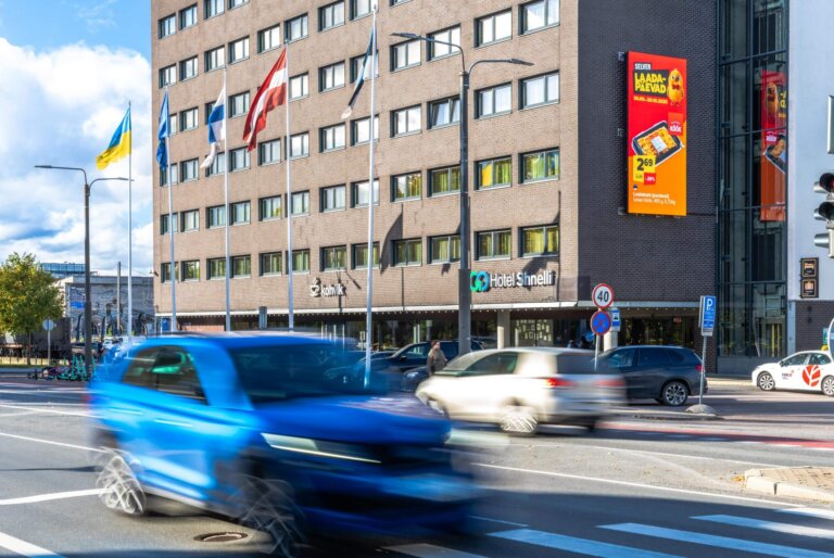 DScreens-ShnelliLedBaltiJaam-1